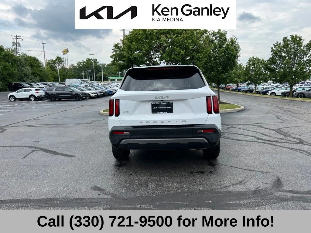Certified Used 2022 White Kia S image 11