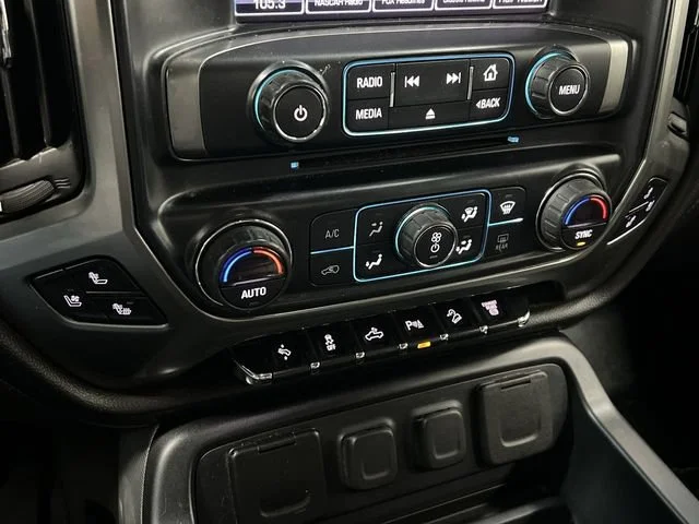 2019 Chevrolet Silverado 2500HD LTZ - Photo 18