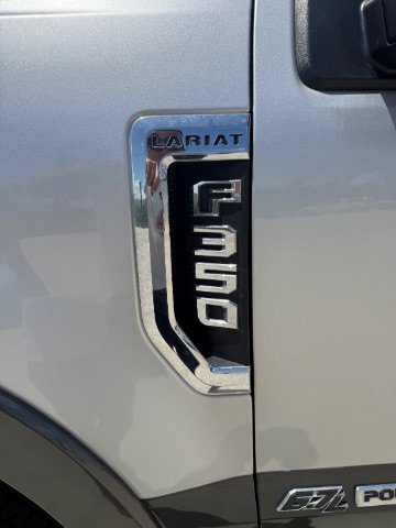 Used 2017 Silver Ford Lariat image 11