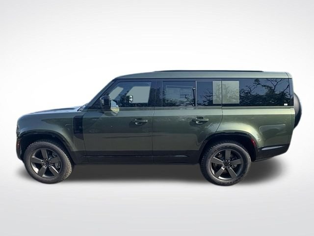 New 2026 Woolstone Green Land Rover X-Dynamic SE image 5