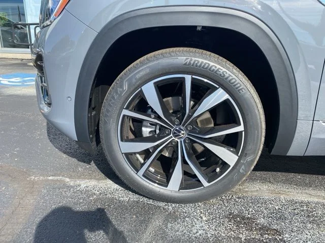 2026 Volkswagen Atlas Cross Sport SEL Premium R-LINE - Photo 14