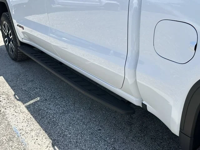 New 2026 Summit White GMC AT4 image 9