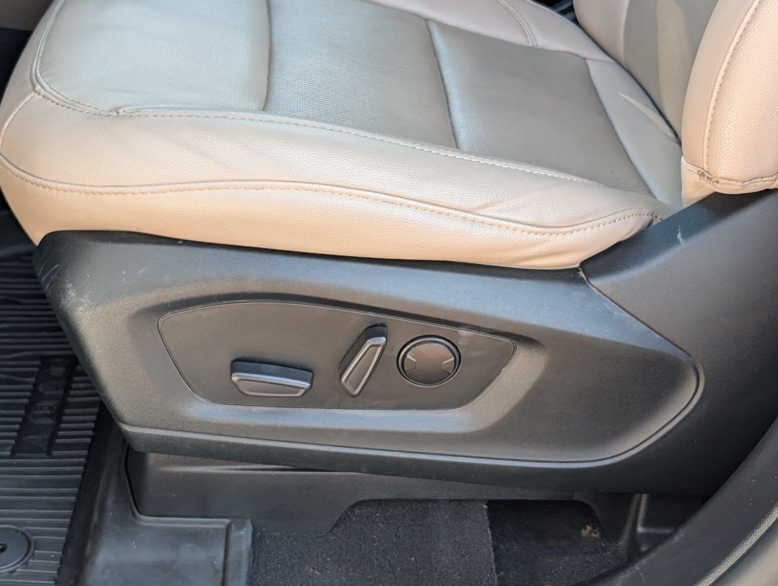 Used 2021 Star White Metallic Tri-Coat Ford Limited image 11