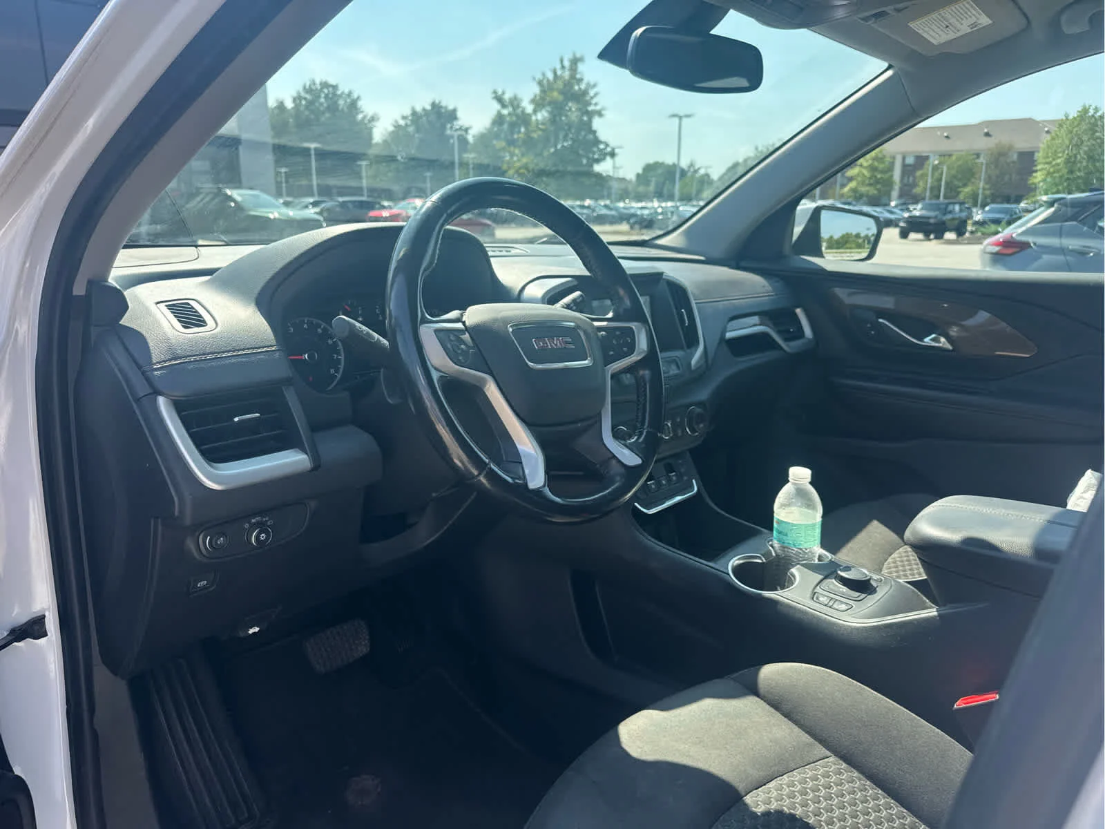 Used 2018 Summit White GMC SLE image 6
