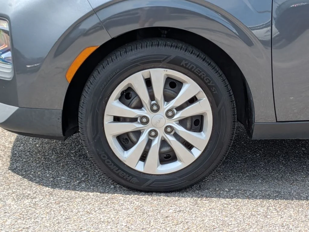 Used 2022 Gray Kia LX image 11