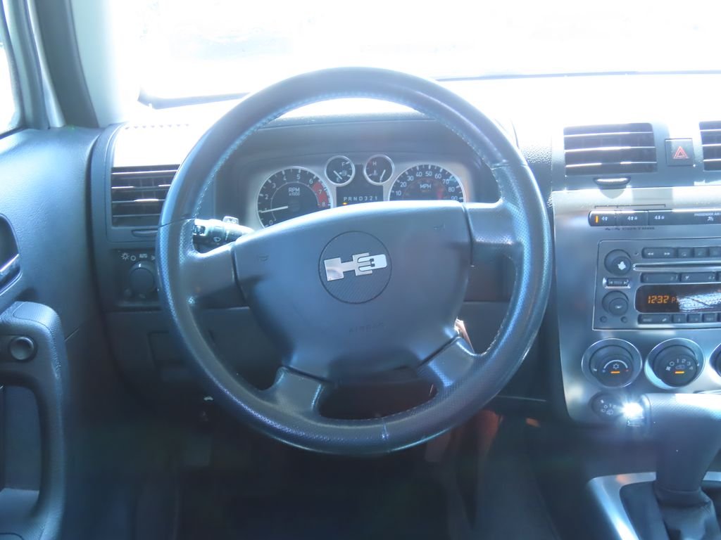 Used 2006 Boulder Gray Metallic Hummer  image 6