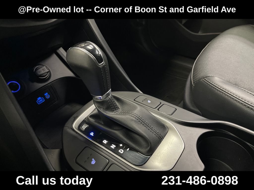 Used 2018 Silver Hyundai 2.0T image 26