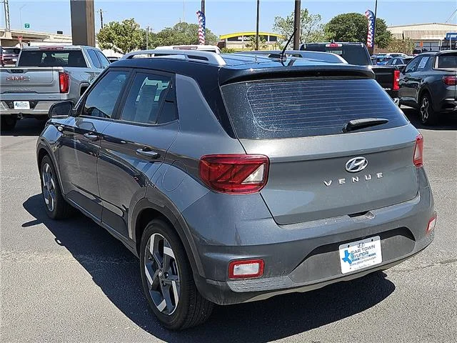 Used 2024 Gray Hyundai Limited (IVT) Front-Wheel Drive image 2