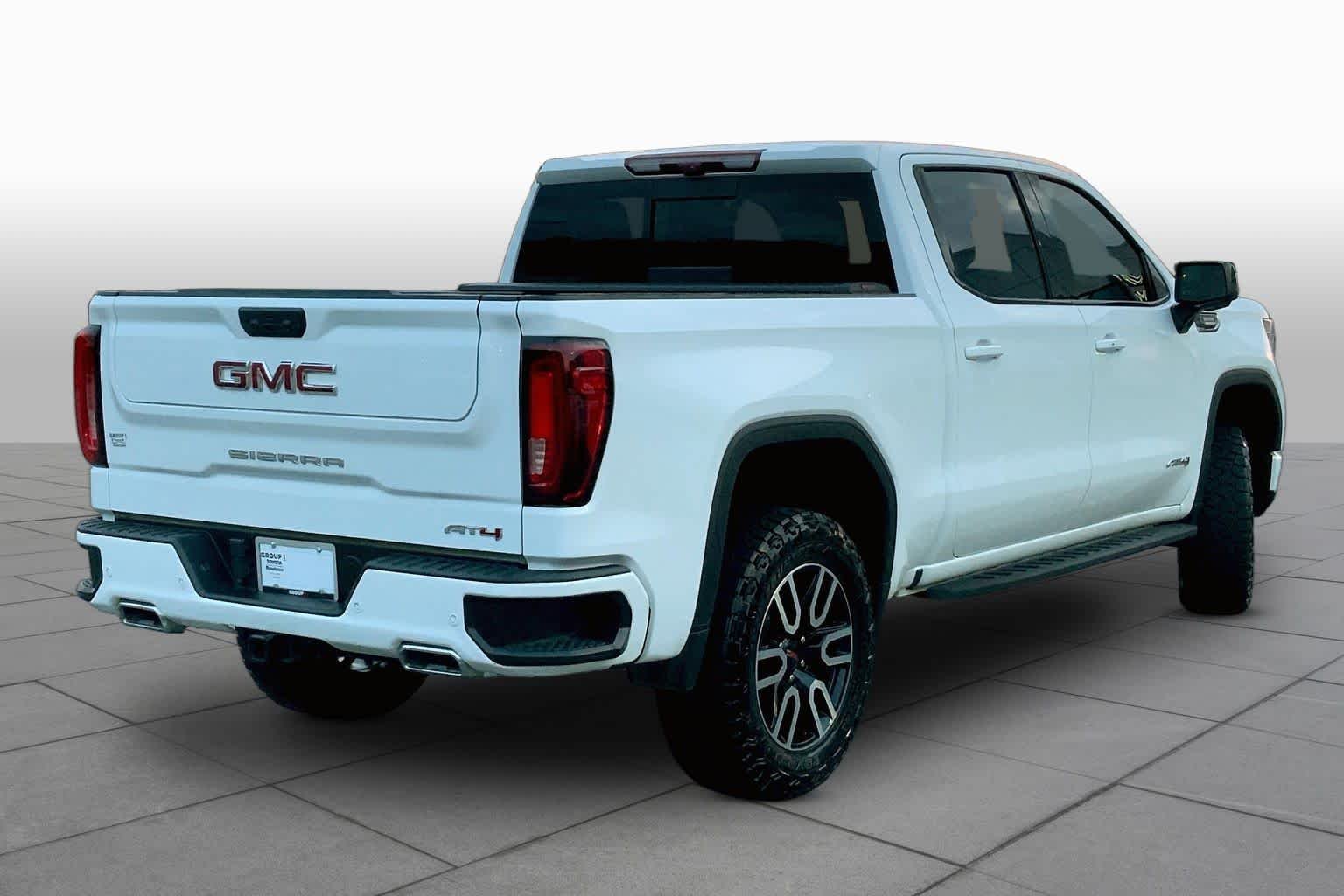 Used 2025 Summit White GMC AT4 image 13