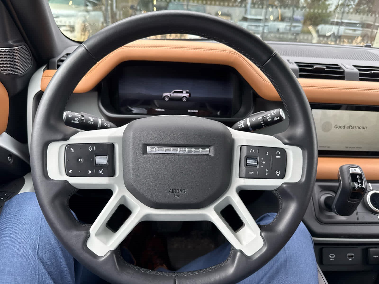 Used 2024 Fuji White Land Rover X-Dynamic SE image 15