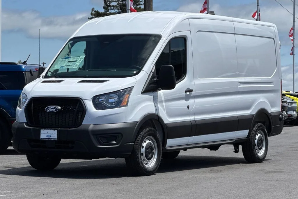 New 2026 Oxford White Ford Cargo Van image 8
