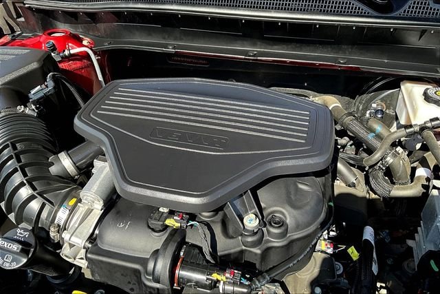 Used 2023 Red Chevrolet RS image 31