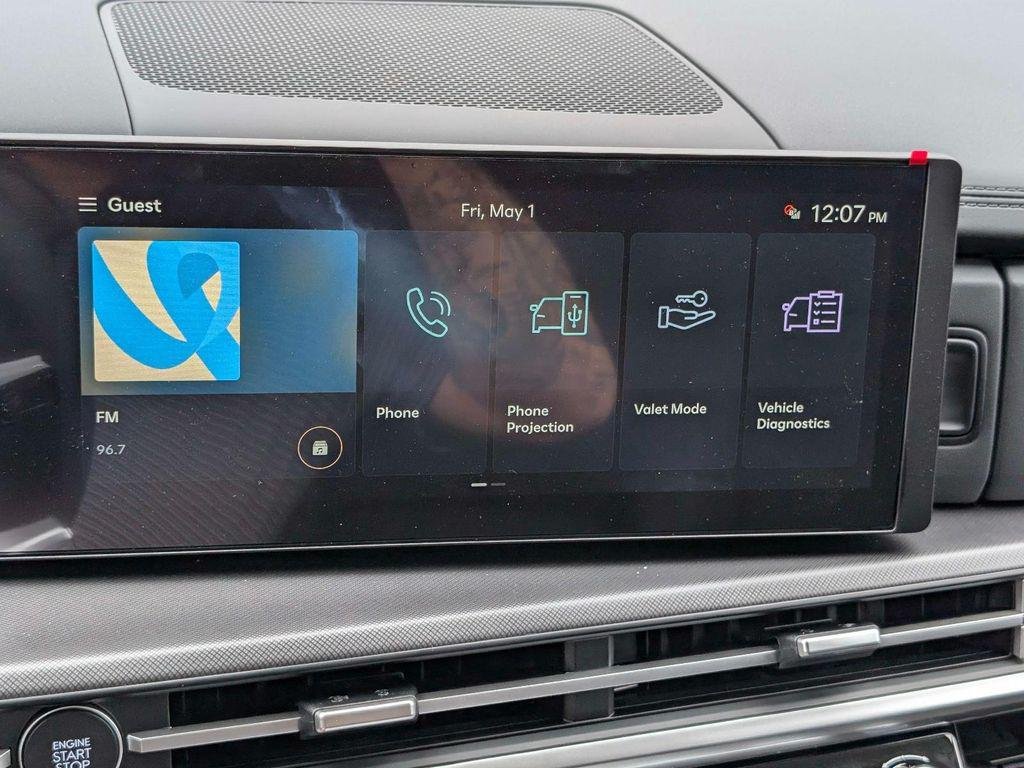 New 2026 Black Hyundai SE FWD image 19