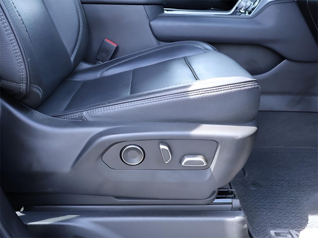 2021 Gmc Yukon Denali photo 2