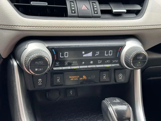 Used 2021 Red Toyota XLE Premium image 30