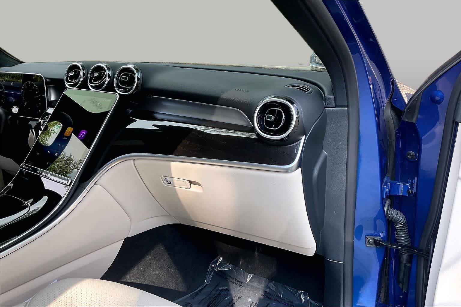 Certified Used 2026 Starling Blue Metallic Mercedes-Benz GLC 300 image 18