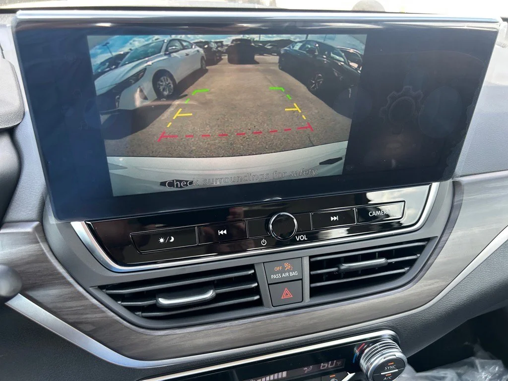 2025 Nissan Altima SV - Photo 7