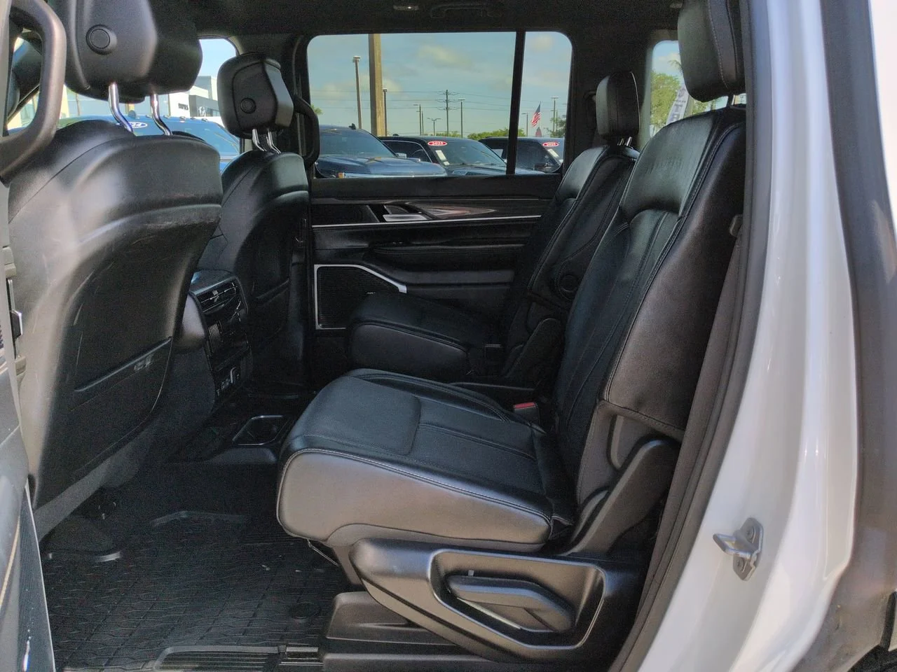 Used 2024 Bright White Clearcoat Jeep Series III image 14