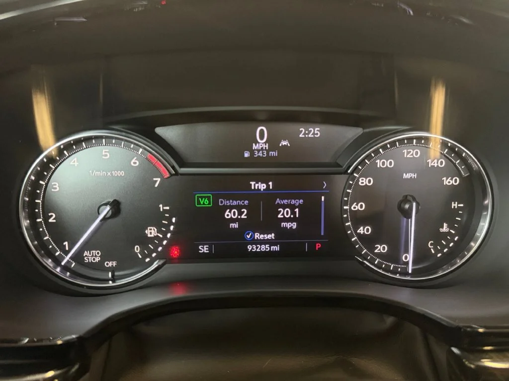 Used 2020 RADIANT SILVER METALLIC Cadillac FWD Premium Luxury image 19