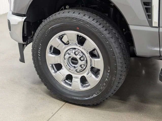 New 2026 Carbonized Gray Metallic Ford F-250® Lariat® image 39