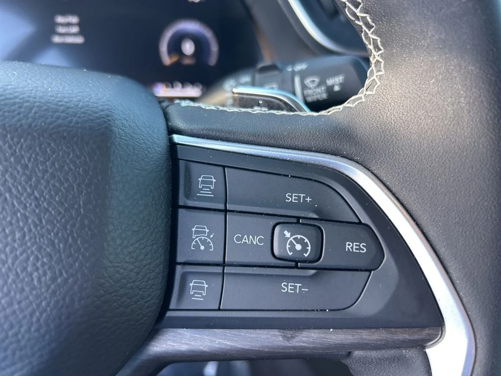 Used 2024 Gray Jeep Limited image 48