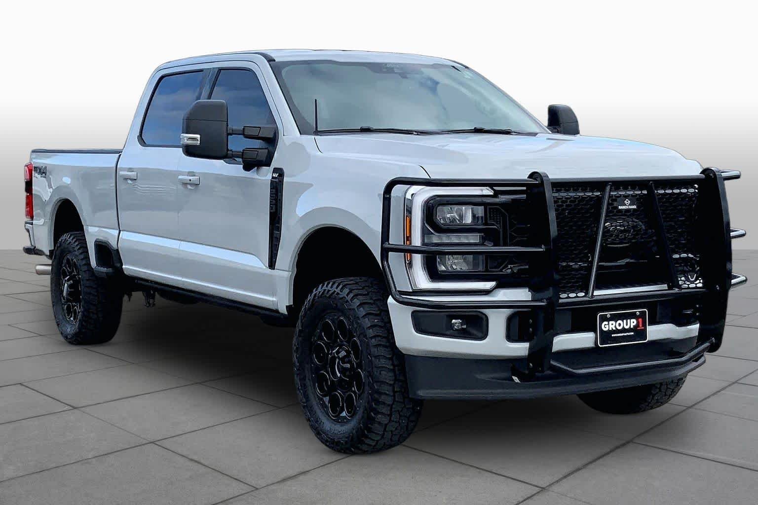 Used 2026 Avalanche Ford XLT image 3