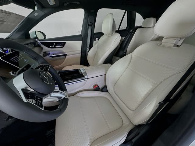 New 2026 Polar White Mercedes-Benz GLC 300 image 21