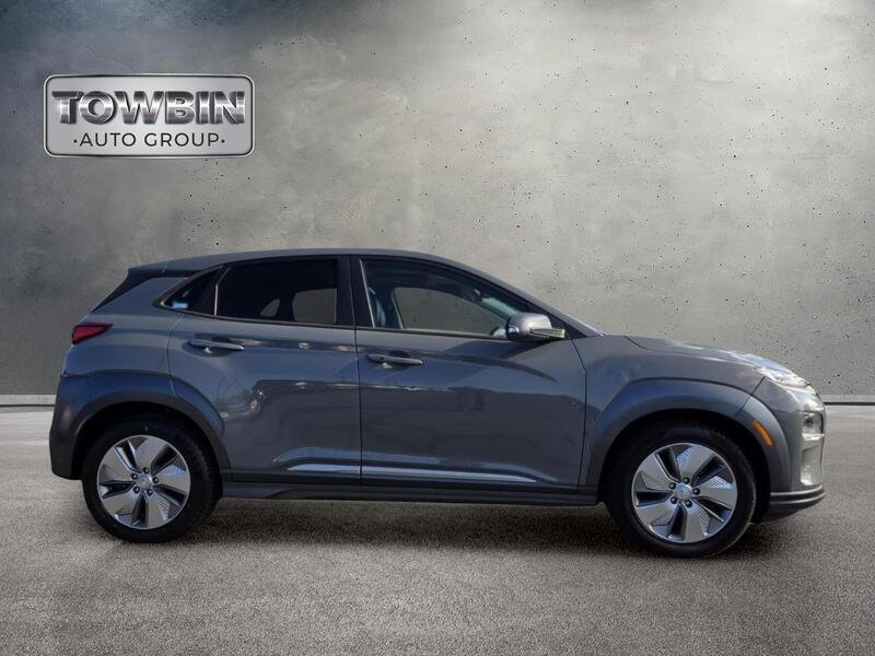 Used 2021 Gray Hyundai Limited image 3