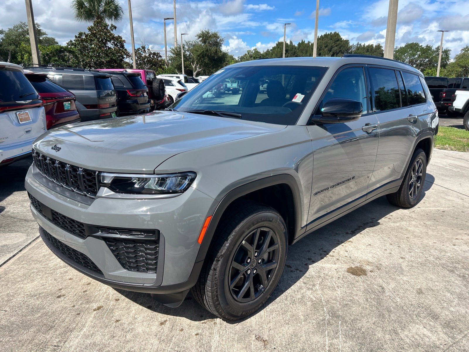 2027 Jeep Grand Cherokee L