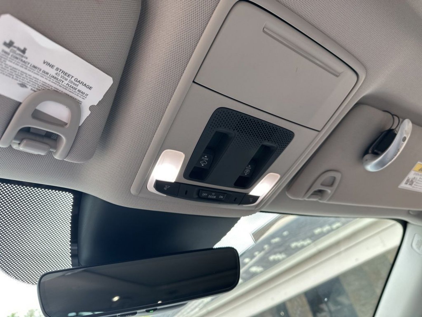 2023 Honda Pilot Touring - Photo 24