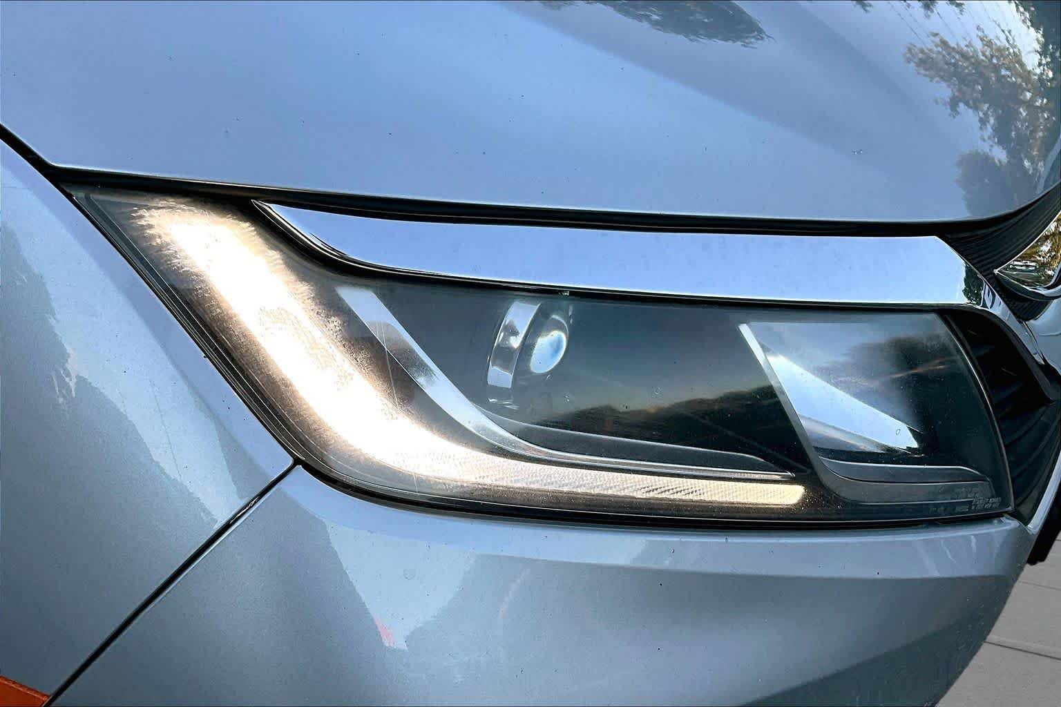 Used 2018 Lunar Silver Metallic Honda EX-L image 26