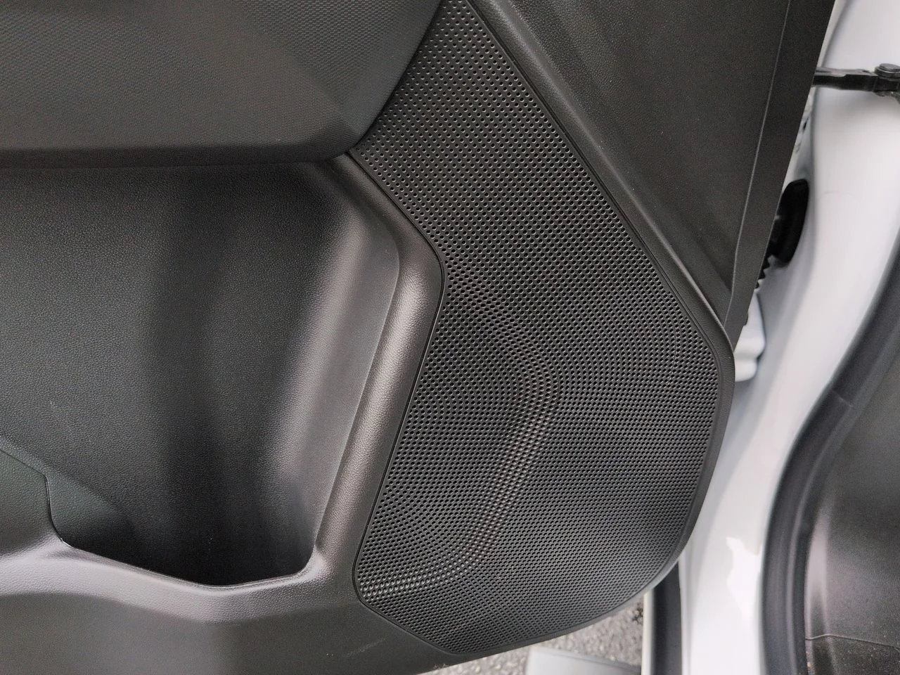 2026 Chevrolet Colorado LT - Photo 24