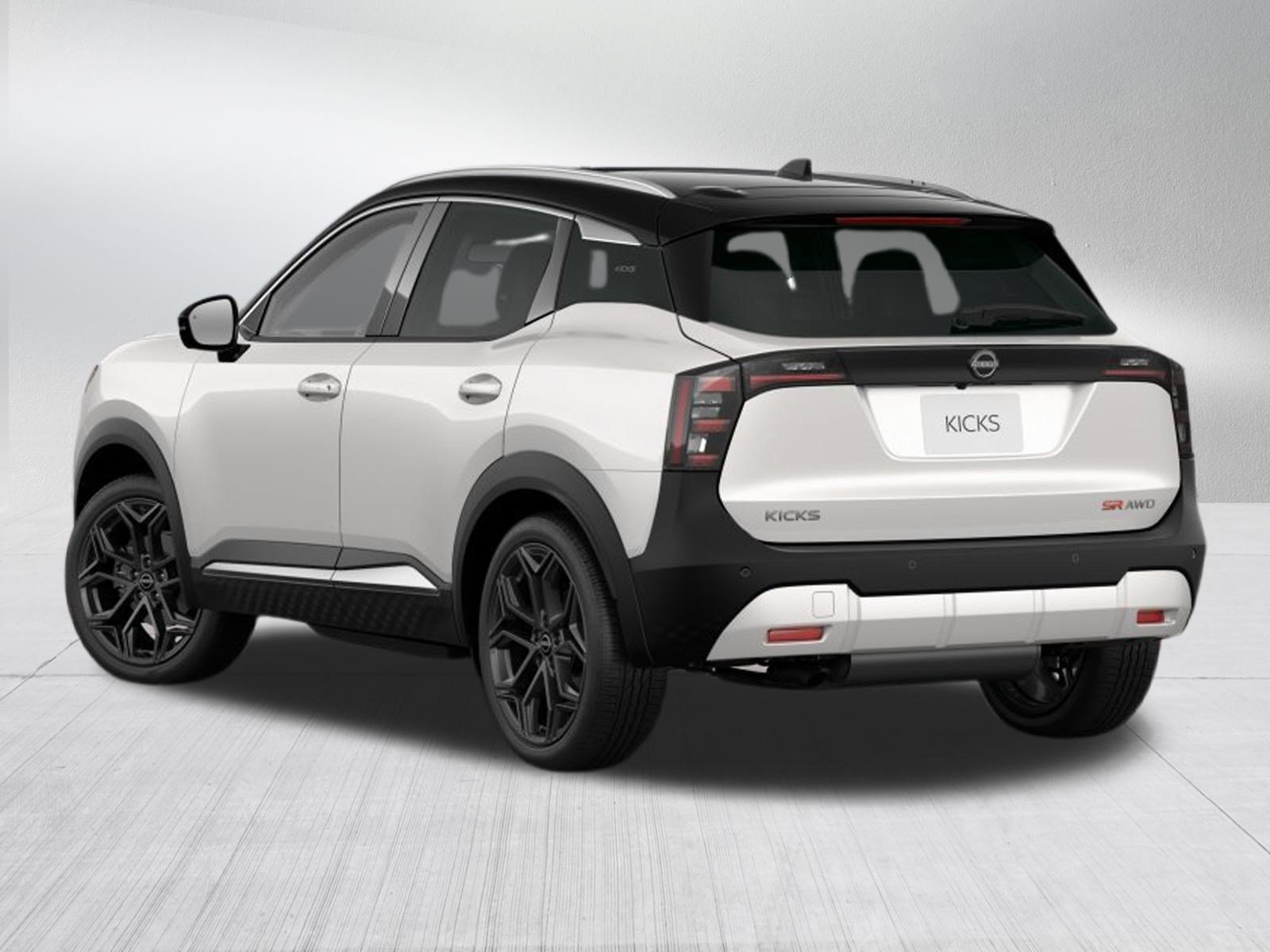 New 2026 Aspen White Tricoat/Super Black Nissan SR image 7