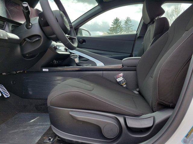 2025 Hyundai Elantra Blue - Photo 16