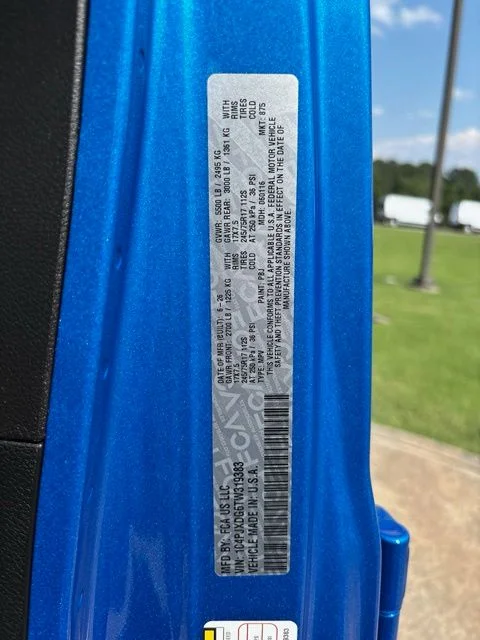 New 2026 Hydro Blue Pearl-Coat Exterior Paint Jeep Sport image 30