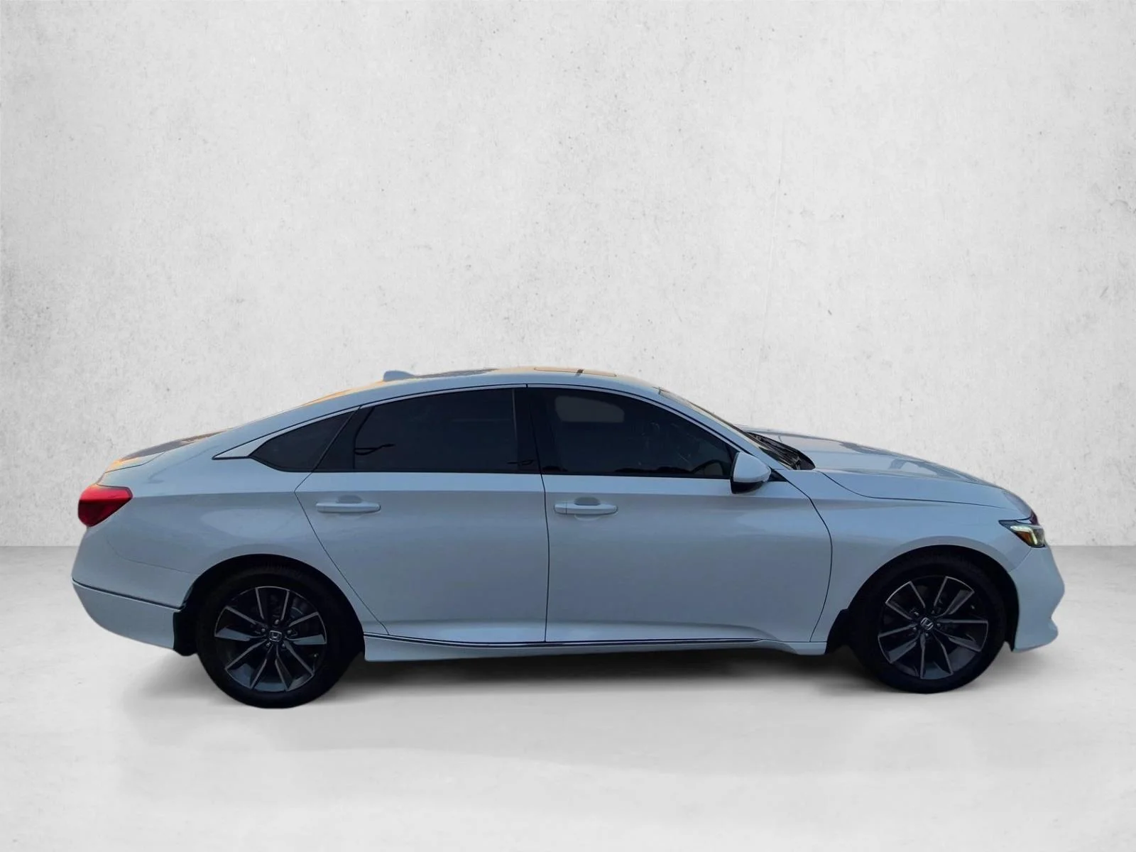 Certified Used 2021 Black Honda EX-L image 4