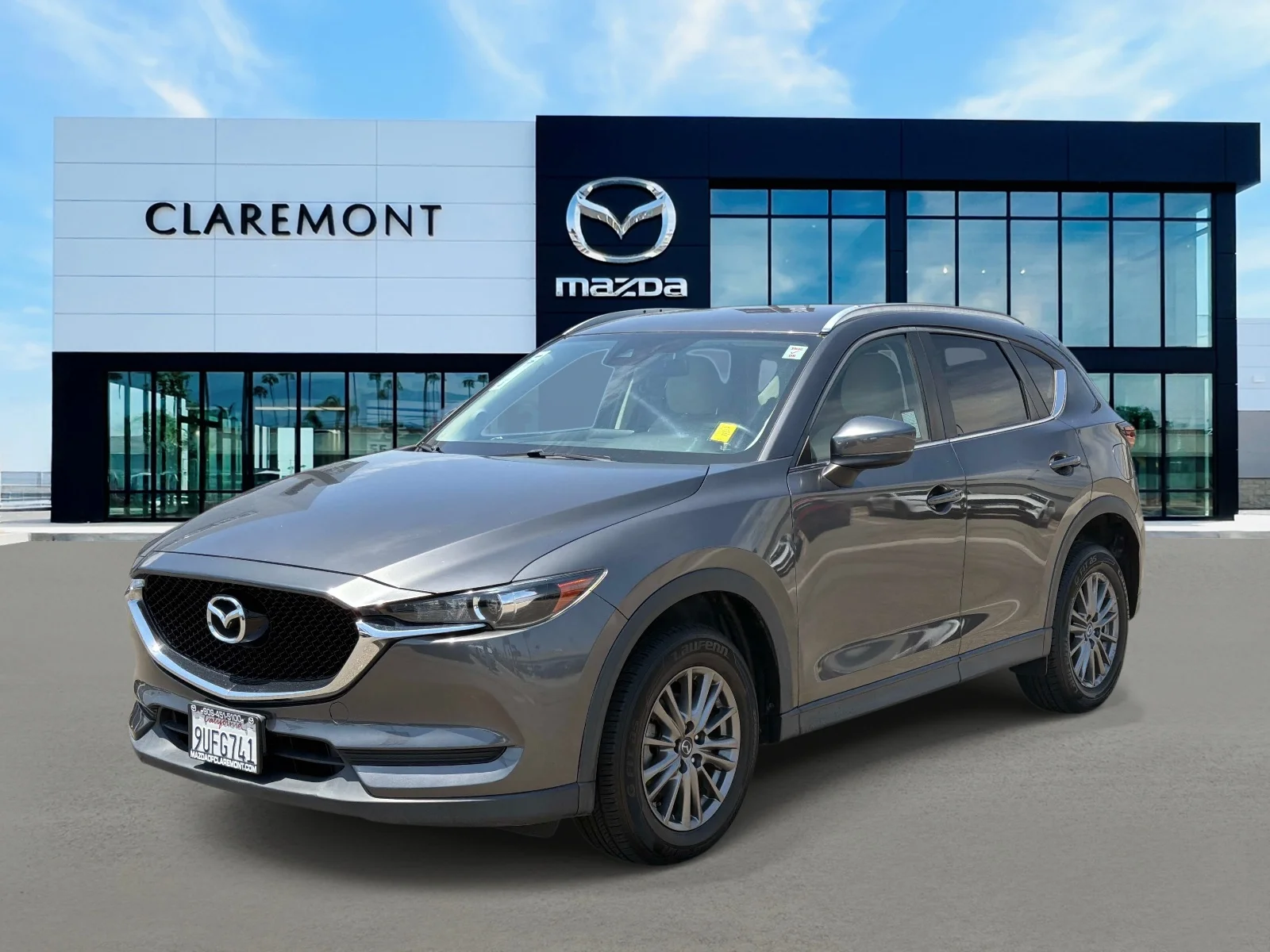 Used 2017 MACHINE GRAY ME Mazda TOURING FWD image 3