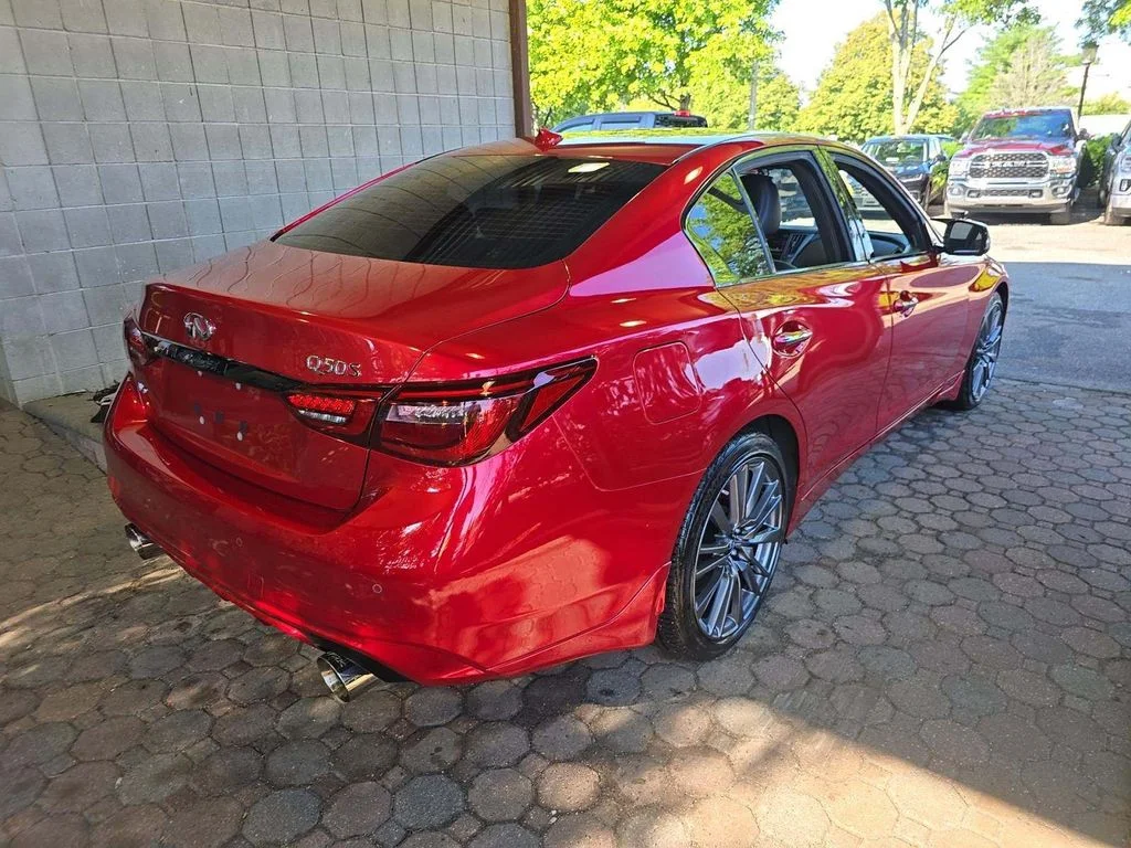 Certified Used 2024 Red INFINITI Red Sport 400 image 4