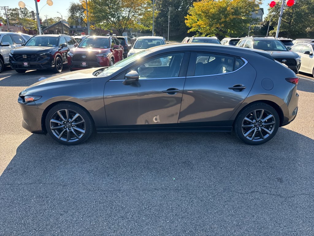 Used 2022 Gray Mazda Select image 4