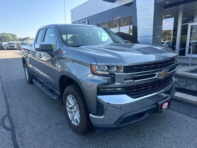 Used 2020 Gray Chevrolet LT image 1