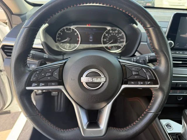 Used 2024 Glacier White Nissan 2.5 SR image 16