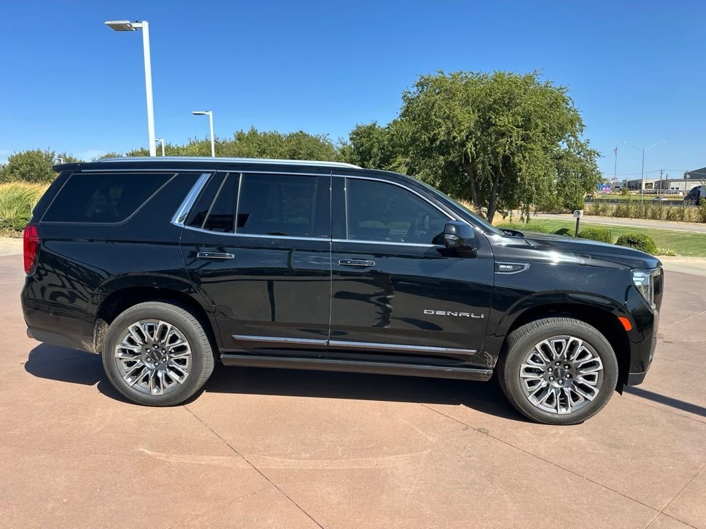 Used 2023 Black GMC Denali Ultimate image 3