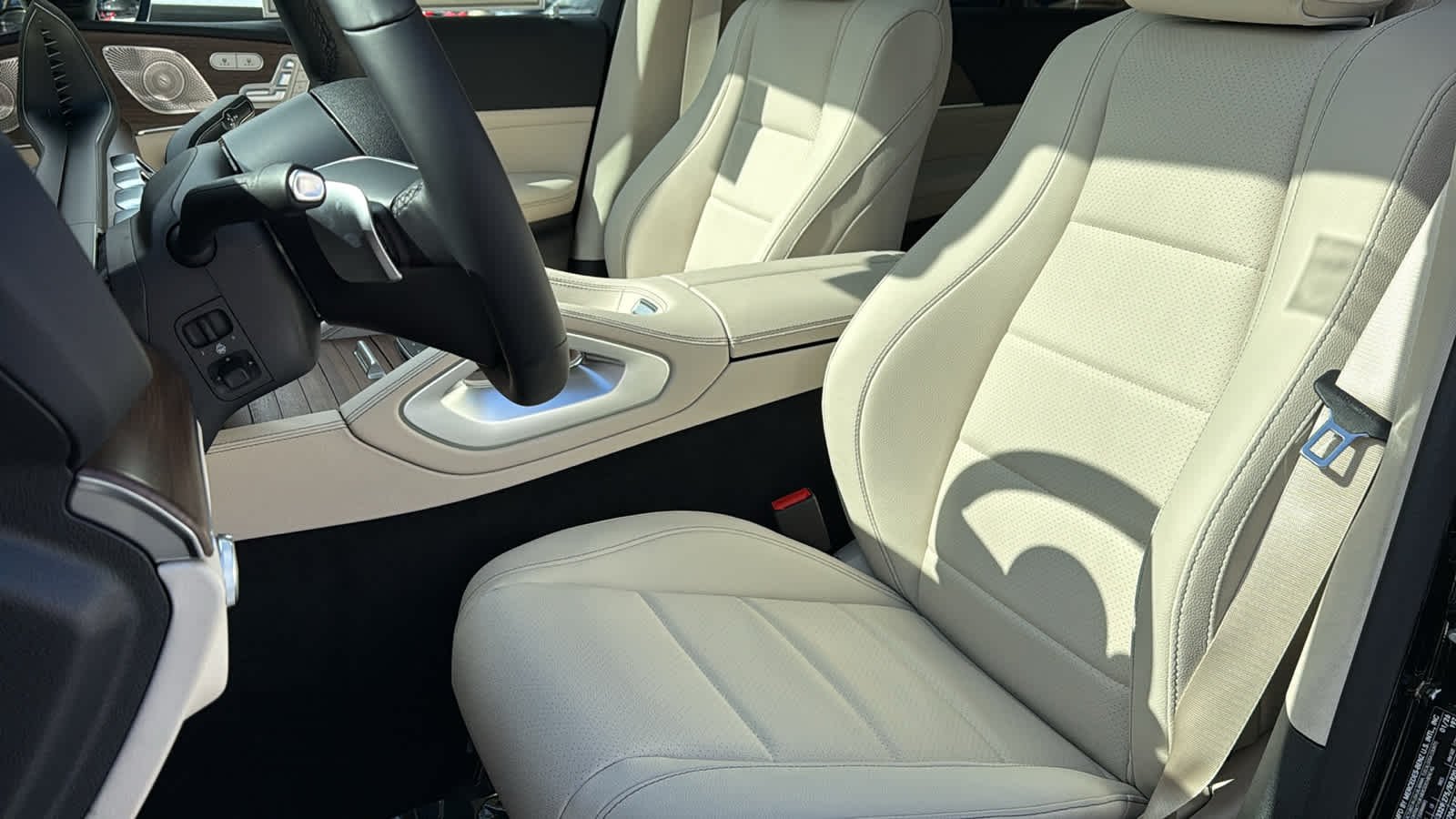 New 2026 Obsidian Black Metallic Mercedes-Benz GLE 450 image 29