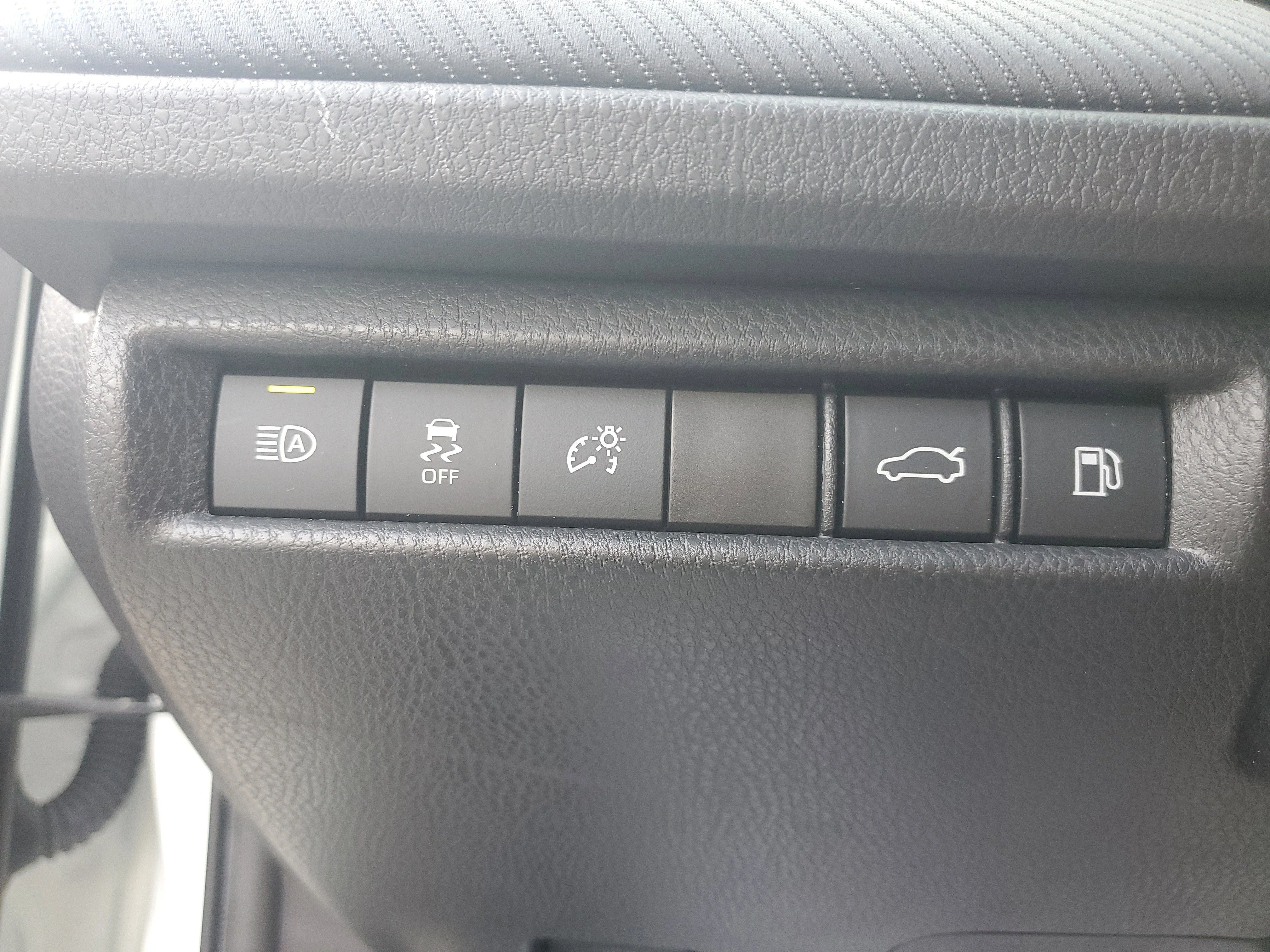 Used 2025 Ice Cap Toyota SE image 26