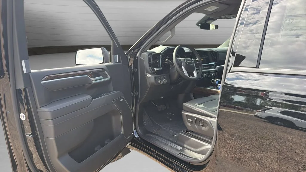 New 2026 Onyx Black GMC Elevation image 12