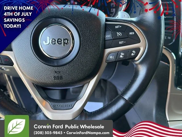 Used 2015 Gray Jeep Summit image 16