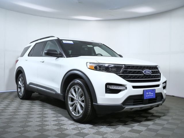 2023 Ford Explorer XLT 4WD's photo