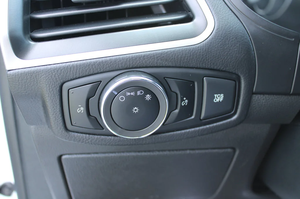 Certified Used 2024 Oxford White Ford SEL image 34