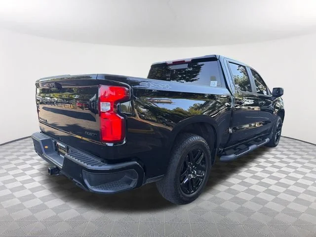 Used 2025 Black Chevrolet RST image 5