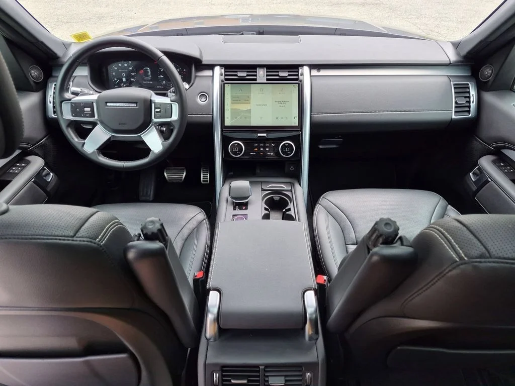 Used 2022 Gray Land Rover S R-Dynamic image 26